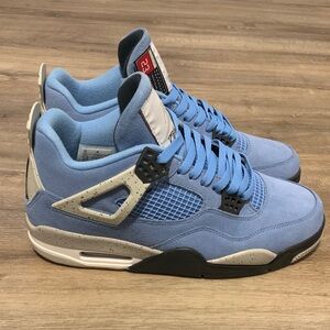 Jordan 4 University Blue Size 10